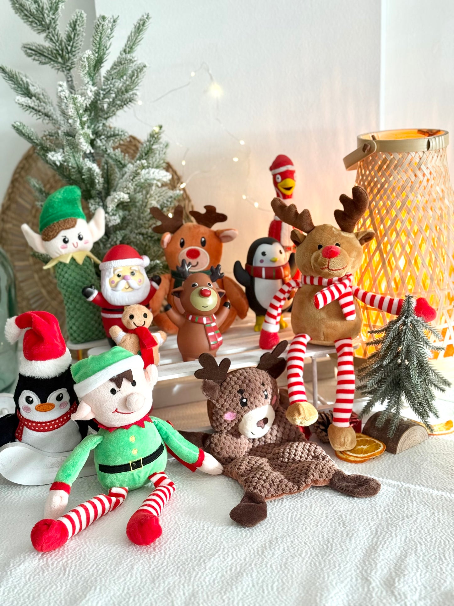 XMAS Green Elf Plush – 31 x 13 cm - Tail and Tropic