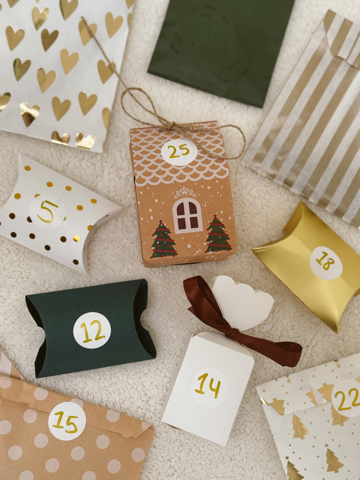 THE TAIL & TROPIC ADVENT CALENDAR 🎄