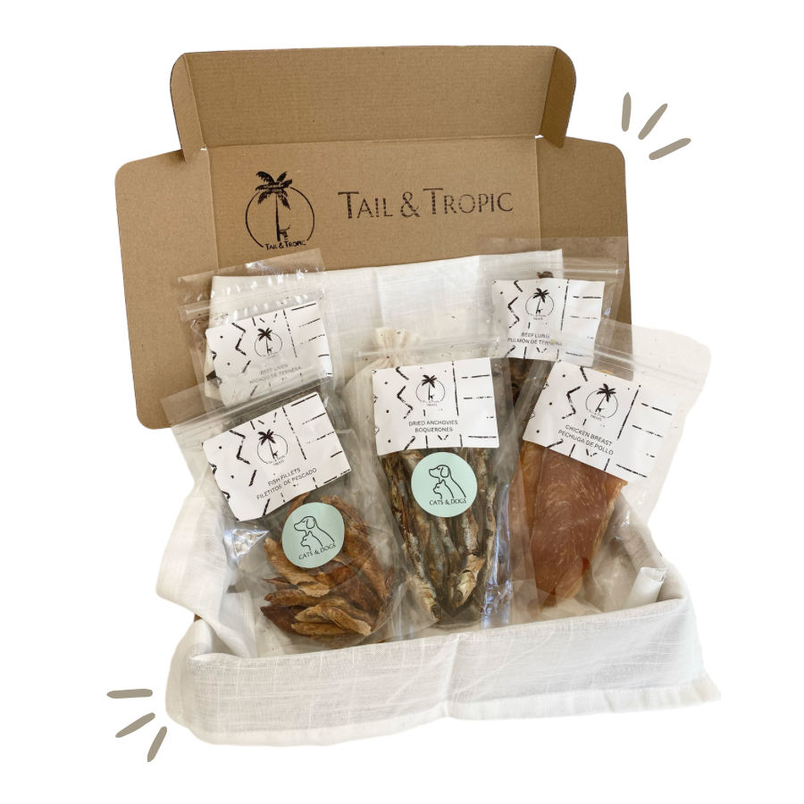 CAJA MIXTA - Una caja 100% natural de snacks Tail and Tropic para perros.






