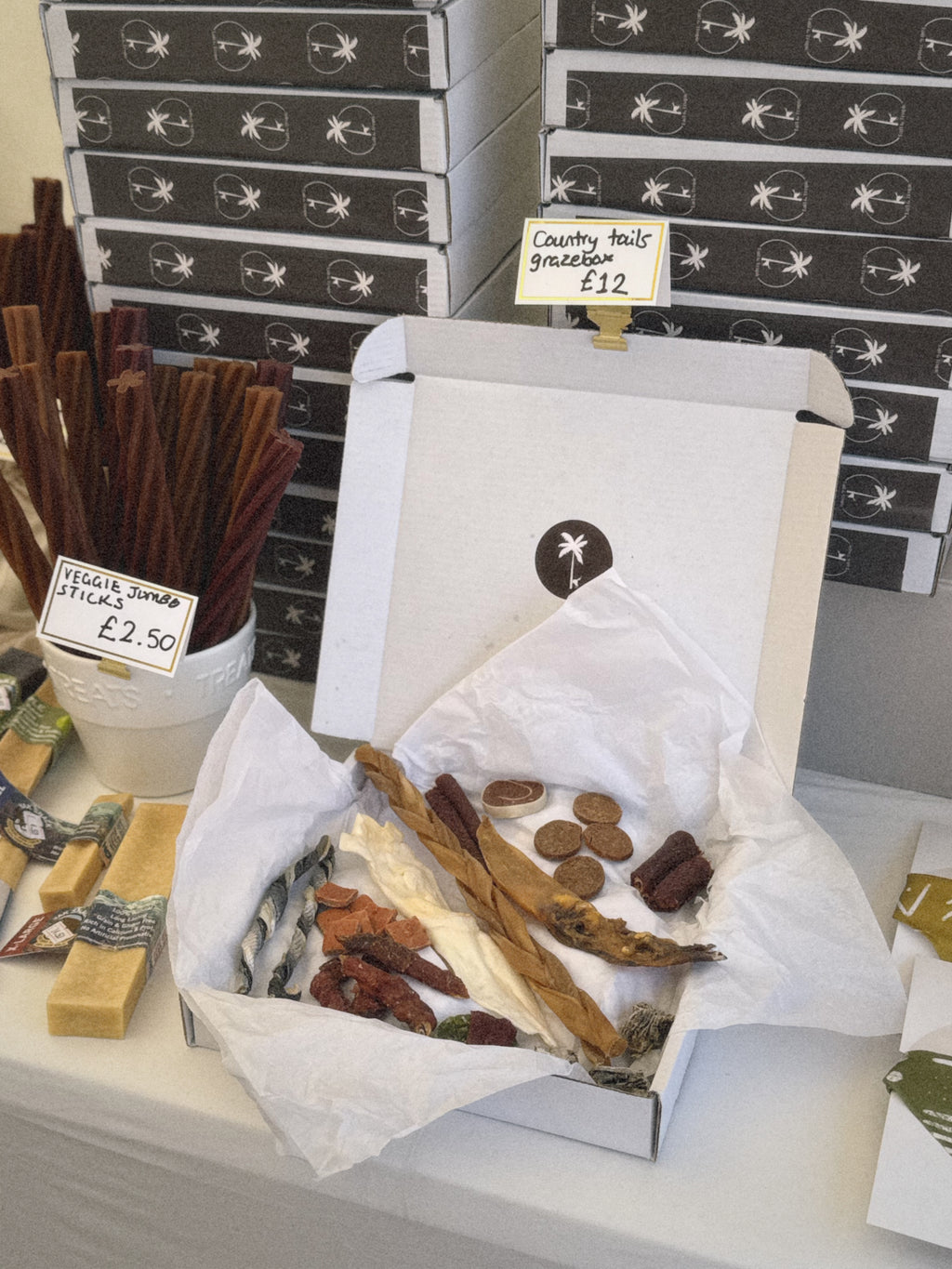 Country Tails Gourmet Grazebox