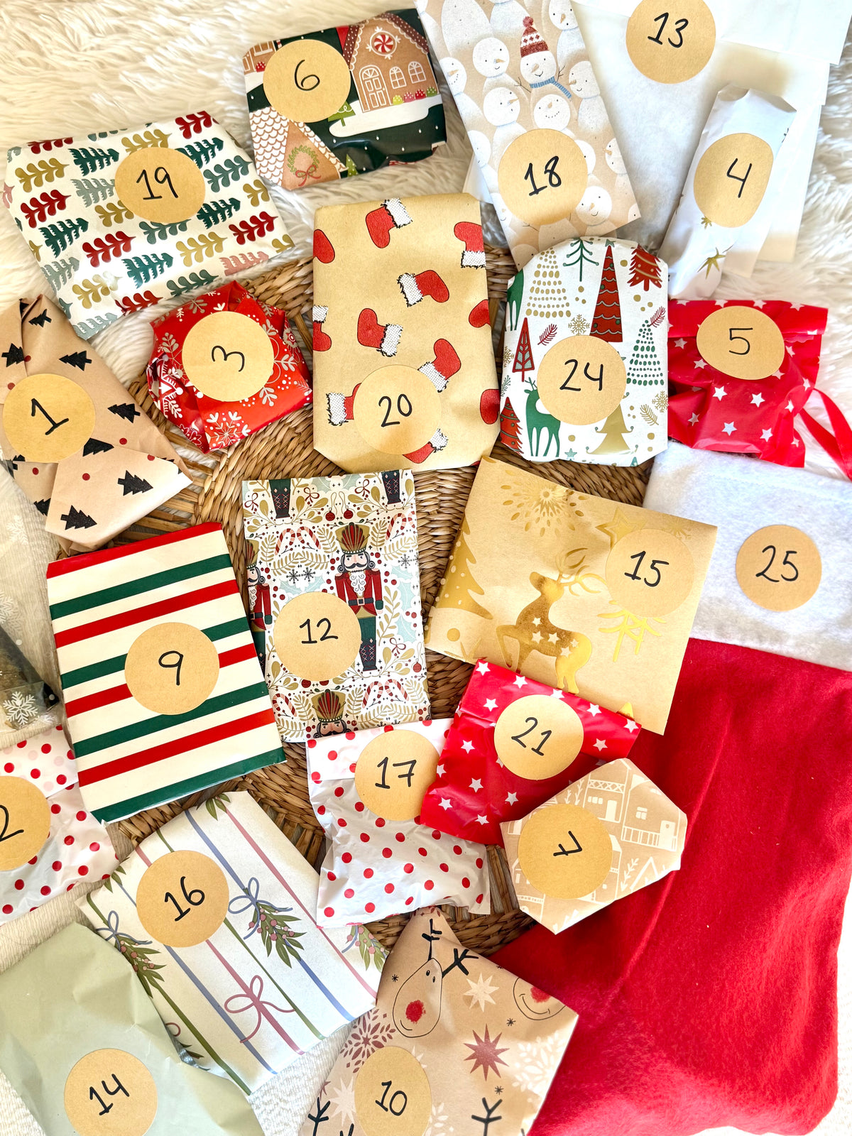 THE TAIL & TROPIC ADVENT CALENDAR 🎄